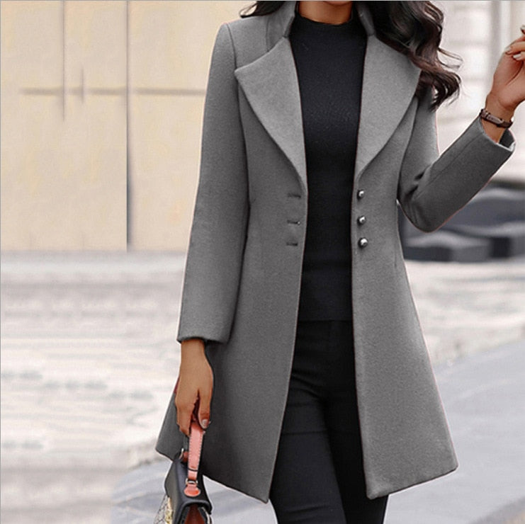 Bonnie - Sleek Buttoned Coat