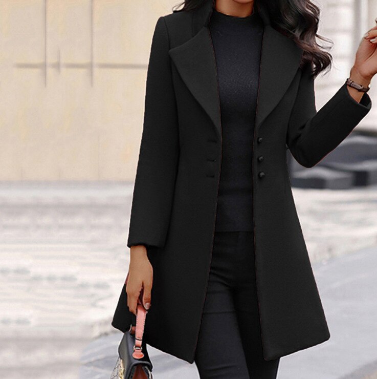 Bonnie - Sleek Buttoned Coat