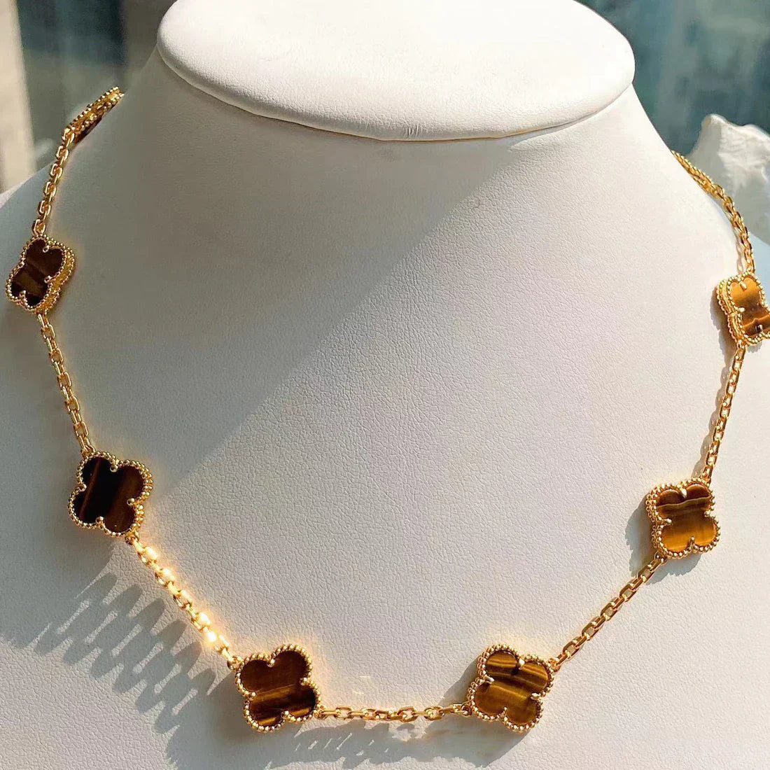 CLOVER NECKLACE 10 | AMBER