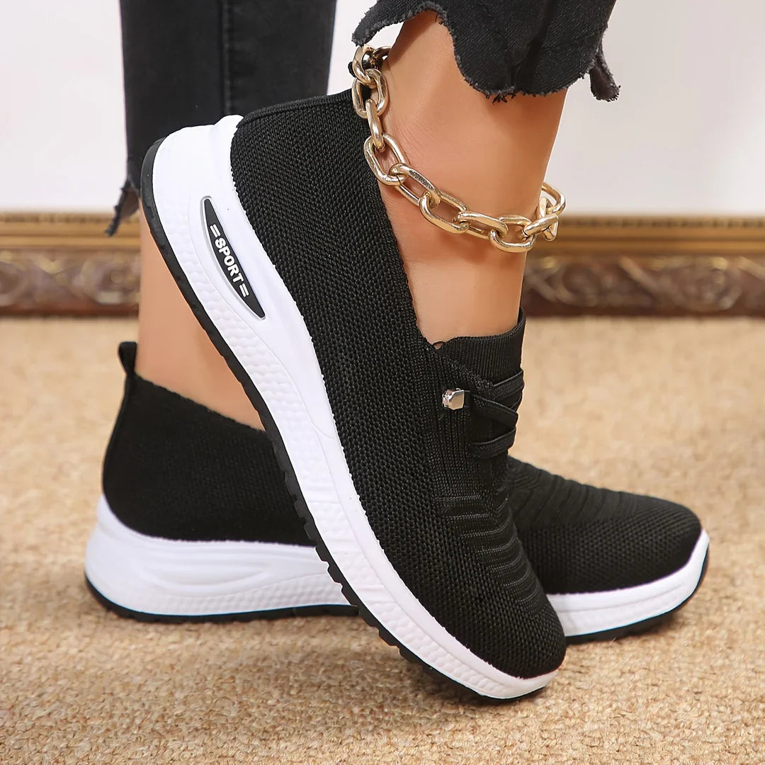 Maya – Fashionable Orthopedic Sneakers