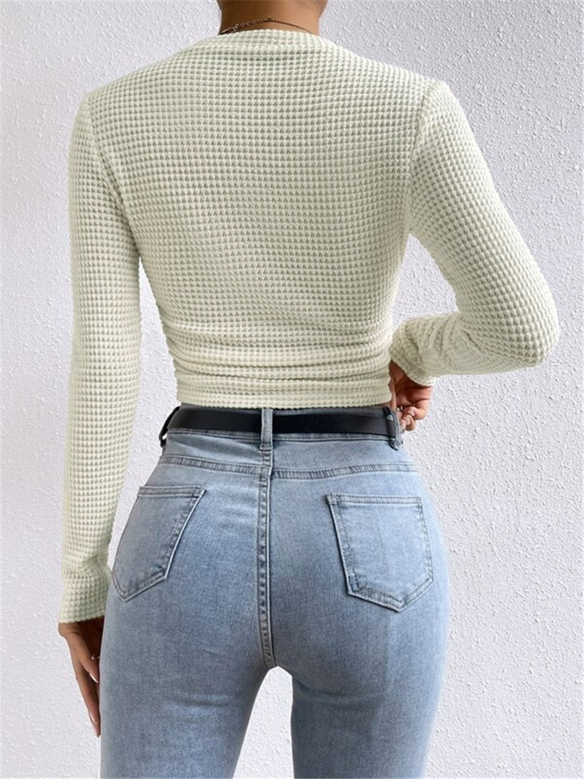 ELEGANTE | Waffle-Knit Slim Sweater