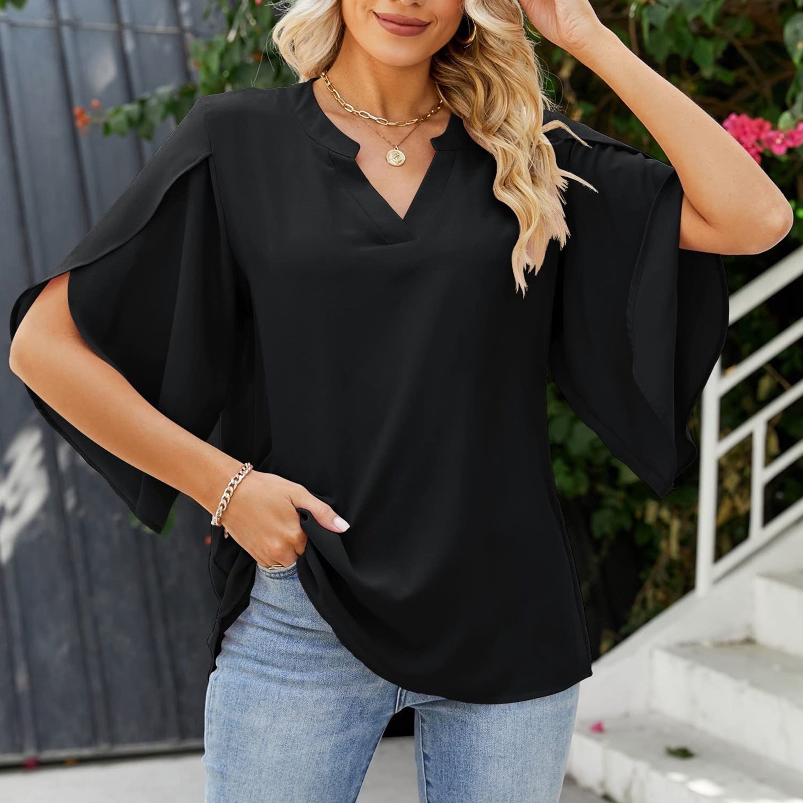 Belle - Elegant V-Neck Top