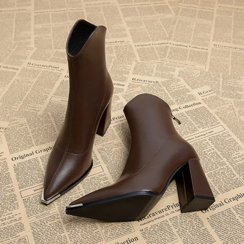 Felice™ - Sleek Pointed Toe Ankle Boots