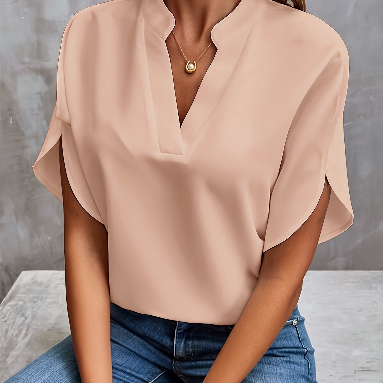 Ivy - Luxurious Elegant Blouse